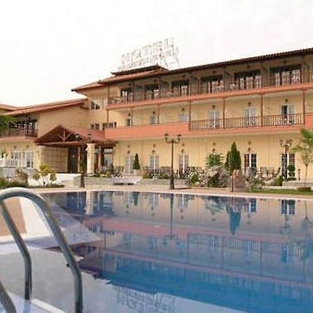 Famissi Eden Hotel Kalambaka Exterior photo
